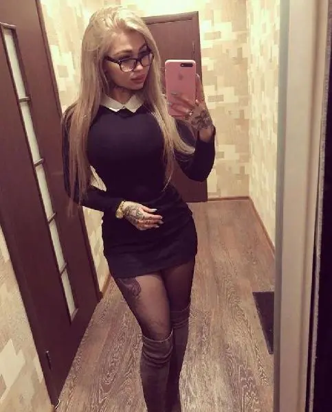 Escort Model Caroline